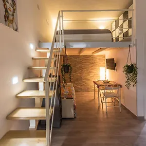 la-casa-di-carola.sicilyhotelsitaly.net/