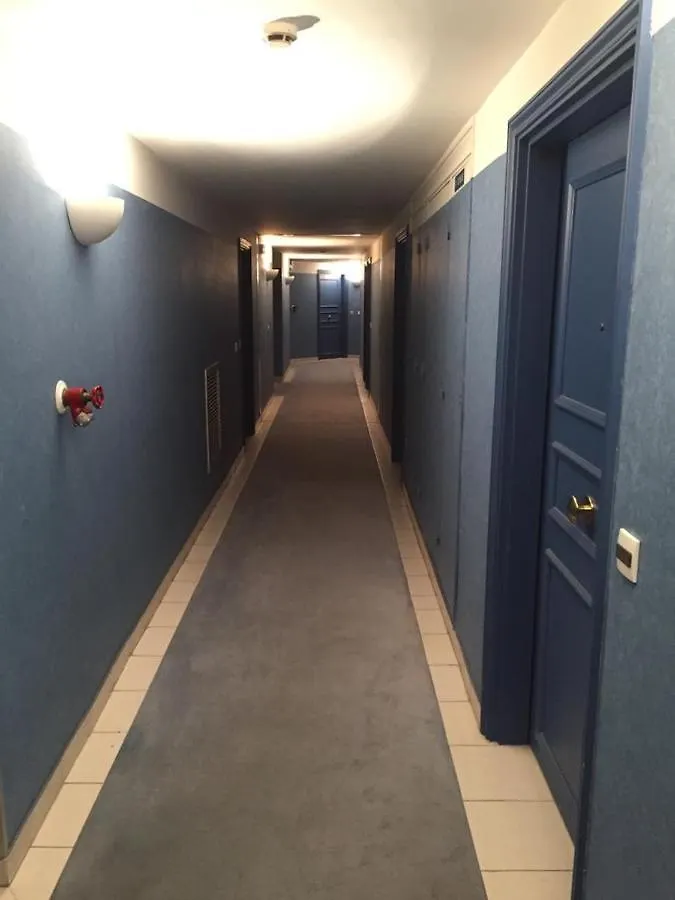 Appartamento In Centro A Mentone Vicino Alla Spiaggia Parcheggio Privato Incluso! 0*, Menton