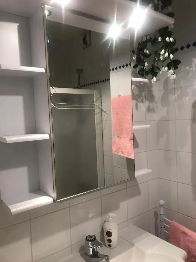Appartamento In Centro A Mentone Vicino Alla Spiaggia Parcheggio Privato Incluso! Menton